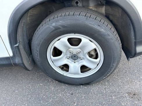 Used 2015 Honda CR-V LX image 4