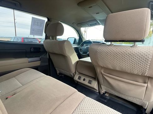 Used 2011 Toyota Tundra 4x4 CrewMax image 27