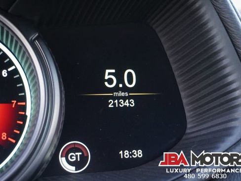 Used 2020 Aston Martin DB11 Coupe image 93