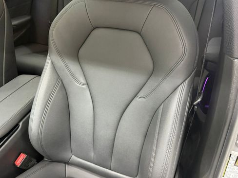 Used 2019 BMW 530e w/ Convenience Package image 21