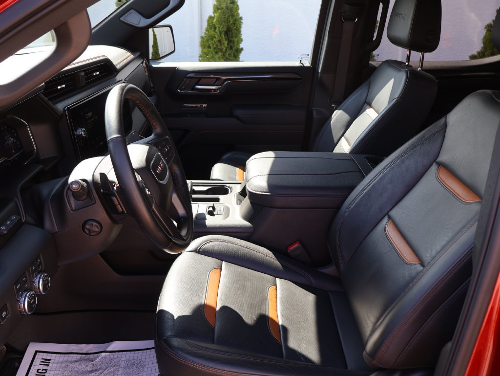 Certified 2025 GMC Sierra 1500 AT4 w/ AT4 Premium Package AWD/4WD image 15