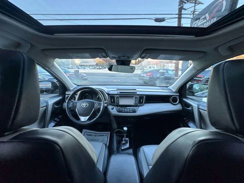 Used 2016 Toyota RAV4 Limited image 28