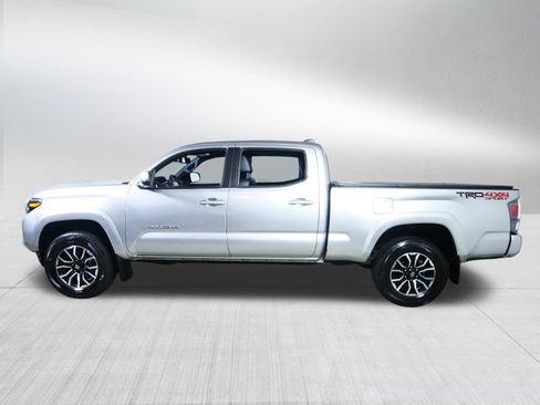 Used 2023 Toyota Tacoma TRD Sport w/ TRD Premium Sport Package AWD/4WD image 4