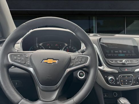 Used 2018 Chevrolet Equinox Premier AWD/4WD image 4