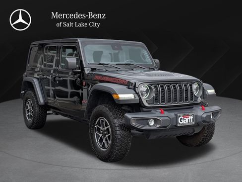 Used 2025 Jeep Wrangler Unlimited Rubicon AWD/4WD image 1