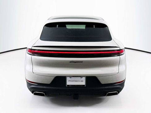 New 2026 Porsche Cayenne image 10