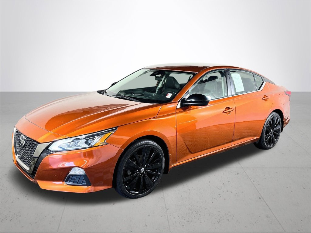 Used 2022 Nissan Altima 2.5 SR FWD image 2