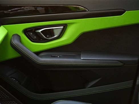 Used 2023 Lamborghini Urus S image 17