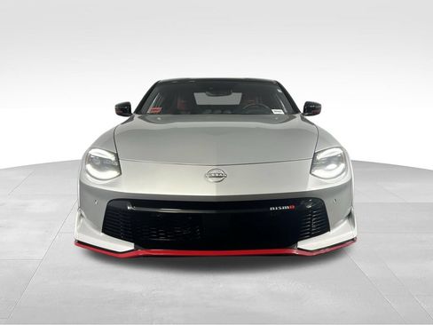Used 2025 Nissan Z NISMO w/ Floor Mat Package RWD image 4