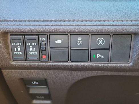 Used 2023 Honda Odyssey Touring image 28