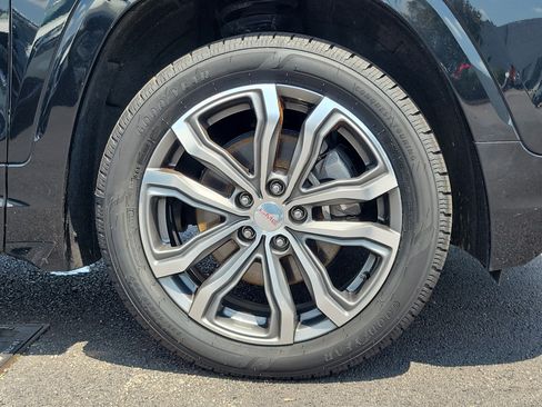 Used 2018 GMC Terrain Denali w/ Driver Alert Package II AWD/4WD image 5