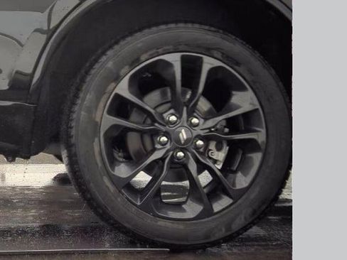 Certified 2024 Dodge Durango GT image 11