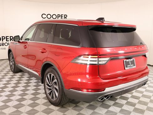 New 2026 Lincoln Aviator AWD image 24