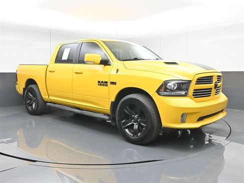Used 2016 RAM 1500 Sport w/ Stinger Yellow Sport Package AWD/4WD image 3