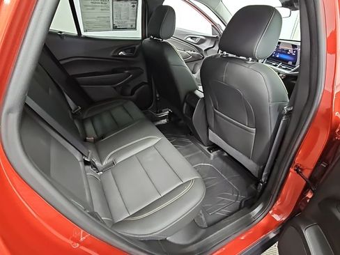Used 2024 Chevrolet Trax ACTIV w/ Driver Confidence Package image 32