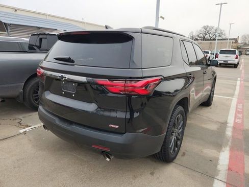 Used 2023 Chevrolet Traverse RS w/ LPO, Floor Liner Package image 6