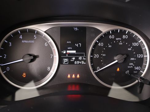 Used 2024 Nissan Versa S w/ S Plus Package FWD image 4