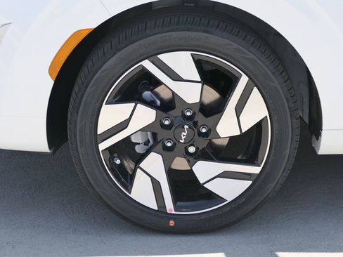 New 2025 Kia Soul GT-Line w/ GT-Line Technology Package image 9