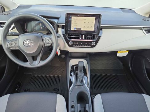 Used 2026 Toyota Corolla LE image 9
