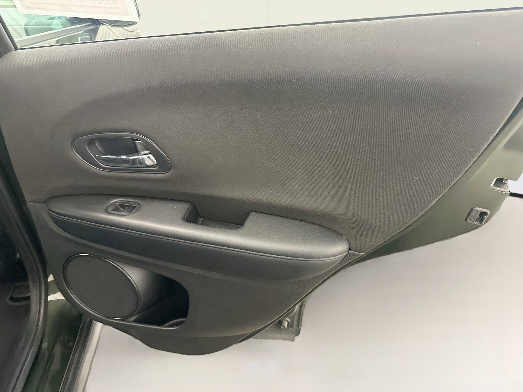 Used 2018 Honda HR-V LX image 30