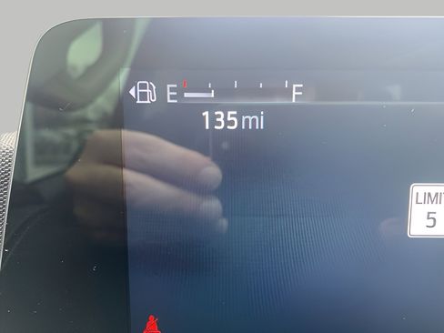 Certified 2025 Ford Expedition Max Platinum image 21