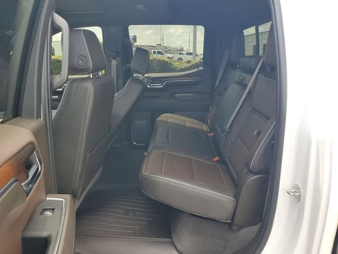 Used 2024 GMC Sierra 1500 Denali w/ Denali Reserve Package image 11