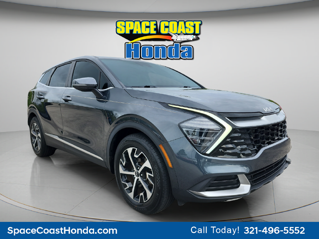 Used 2025 Kia Sportage EX FWD image 13