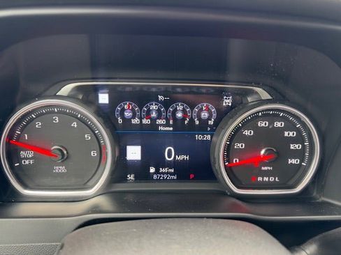 Used 2019 Chevrolet Silverado 1500 High Country w/ Safety Package II image 32