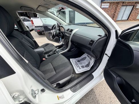 Used 2009 Toyota Corolla S image 40