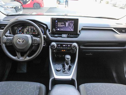 Used 2024 Toyota RAV4 XLE image 16