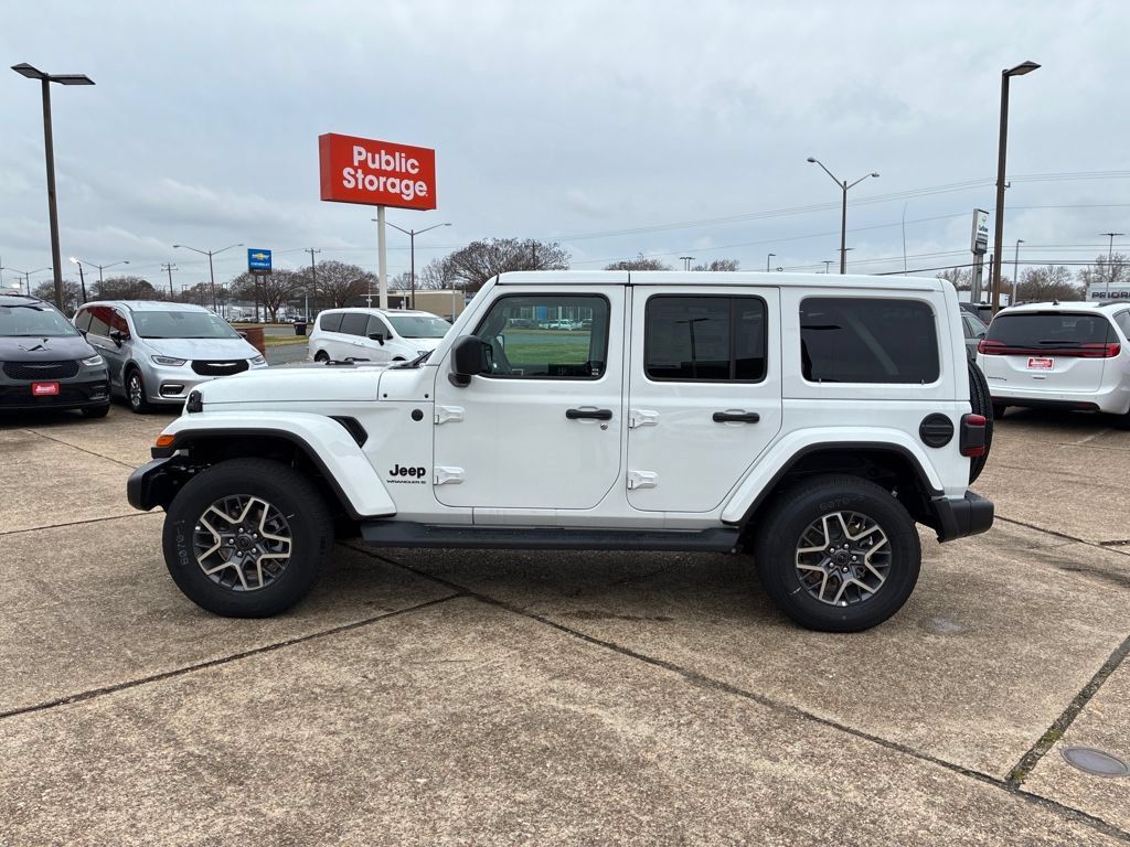New 2025 Jeep Wrangler Unlimited Sahara AWD/4WD image 2