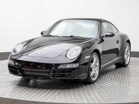 Used 2006 Porsche 911 Carrera 4 AWD/4WD image 2