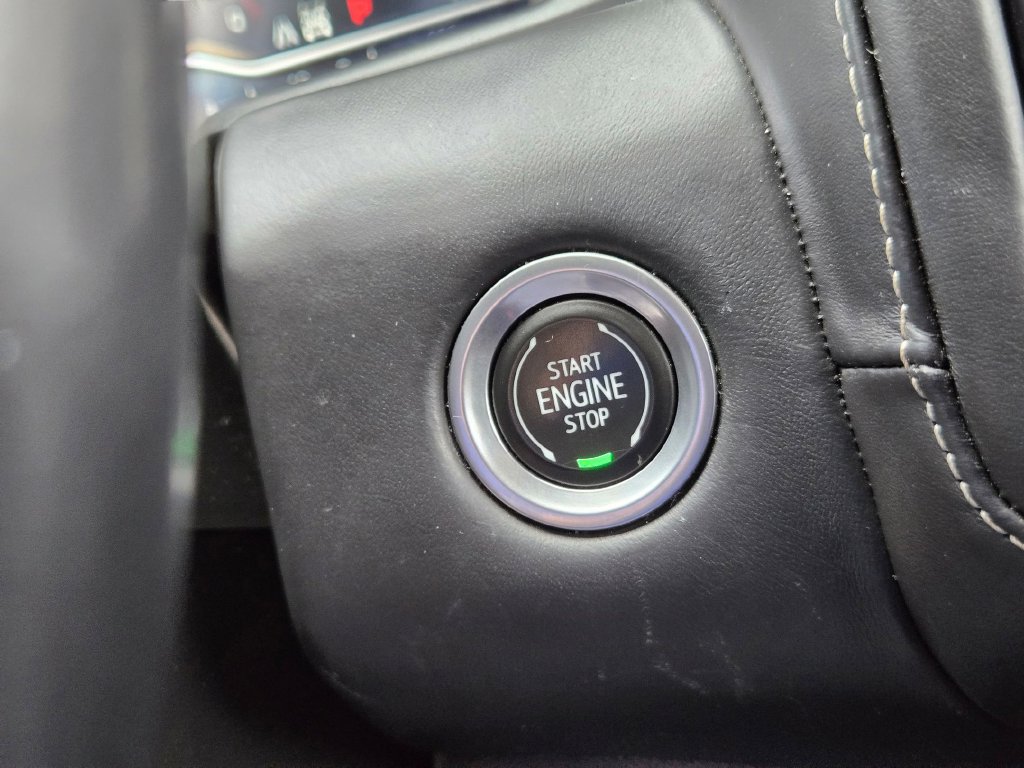Used 2023 GMC Yukon Denali Ultimate AWD/4WD image 23