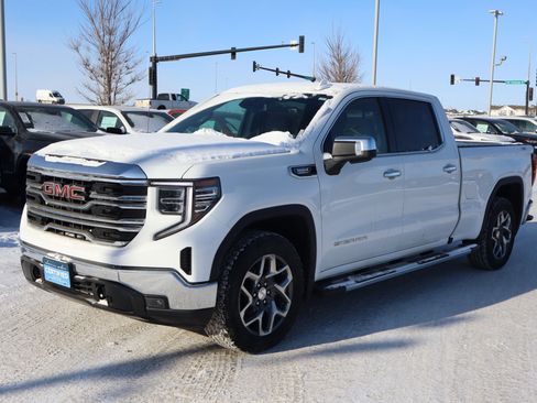 Certified 2023 GMC Sierra 1500 SLT w/ SLT Premium Package image 3
