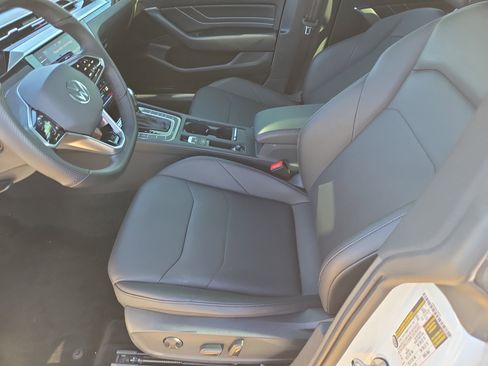 Used 2022 Volkswagen Arteon SE image 5