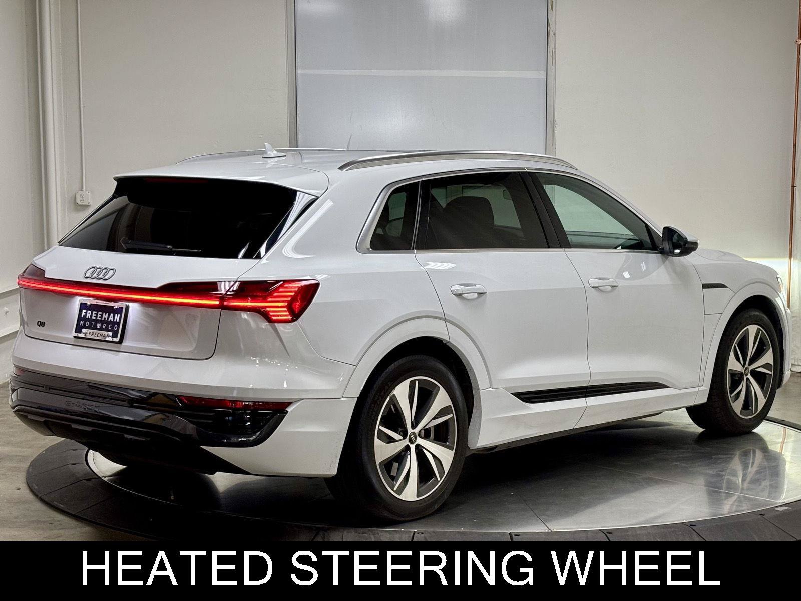 Used 2024 Audi Q8 e-tron Premium AWD/4WD image 9