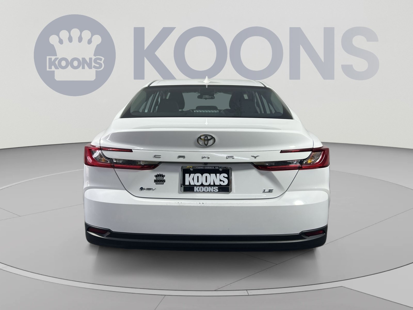 Used 2025 Toyota Camry LE FWD image 5