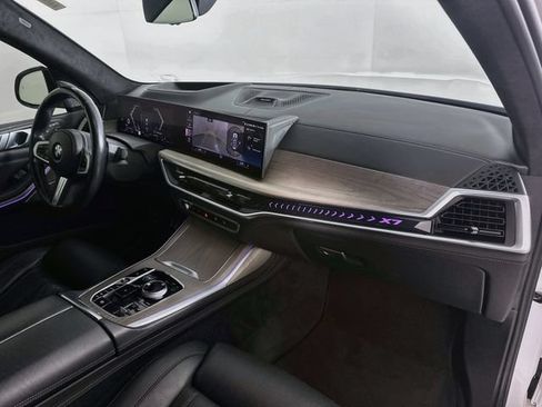 Used 2023 BMW X7 xDrive40i w/ Executive Package AWD/4WD image 29