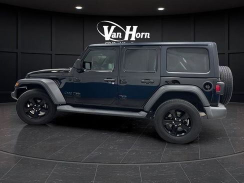 Used 2022 Jeep Wrangler Unlimited Sport image 4