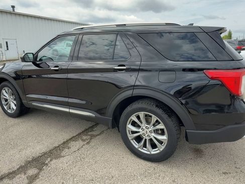 Used 2023 Ford Explorer Limited image 6