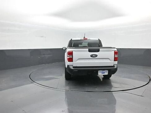 New 2026 Ford Maverick XLT w/ XLT Luxury Package FWD image 6