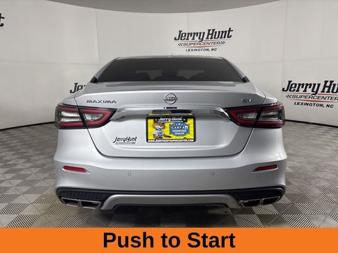 Used 2023 Nissan Maxima SV w/ Floor Mat Group FWD image 6