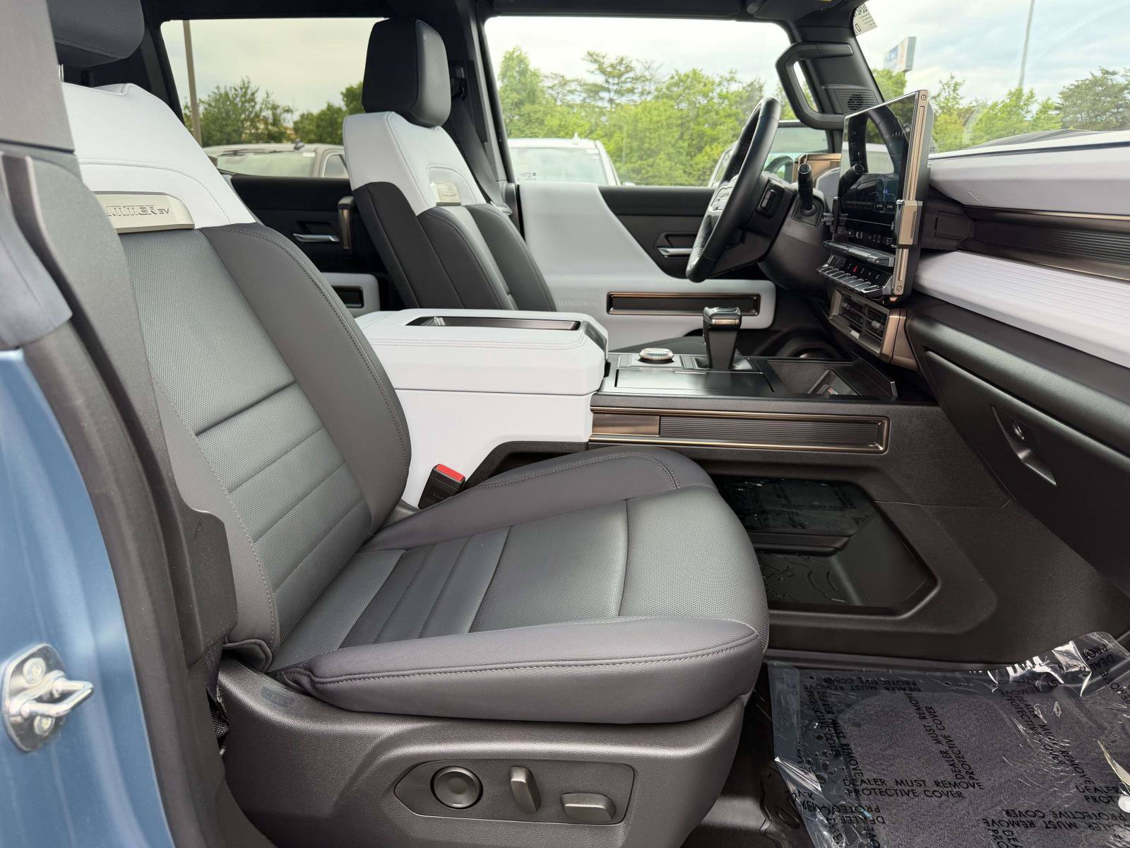 Used 2024 GMC Hummer EV 3X w/ Omega Edition AWD/4WD image 7