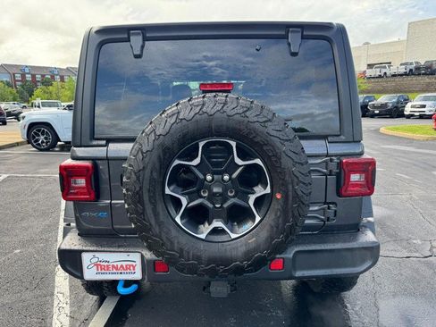 Used 2023 Jeep Wrangler Unlimited Rubicon 4xe w/ Cold Weather Group AWD/4WD image 4