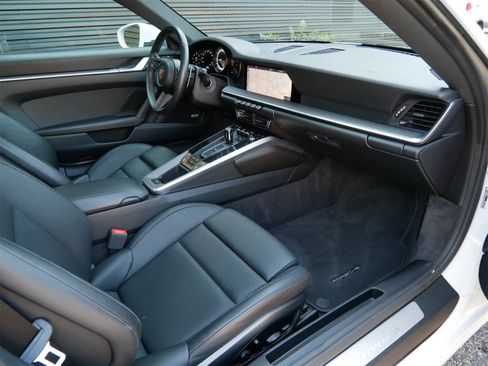 Used 2020 Porsche 911 Carrera S image 26