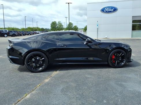 Used 2021 Chevrolet Camaro LT RWD image 25