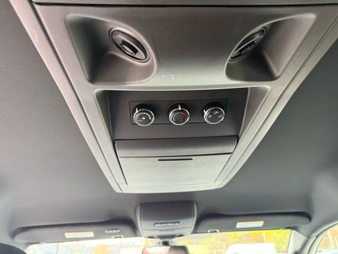 Used 2020 Dodge Grand Caravan GT image 17