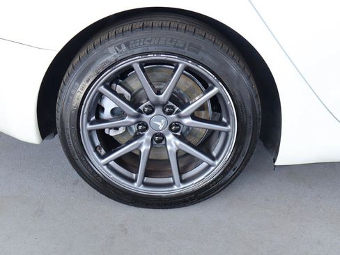 Used 2020 Tesla Model 3 RWD image 5