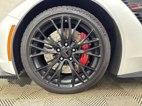 Used 2019 Chevrolet Corvette Z06 RWD image 19