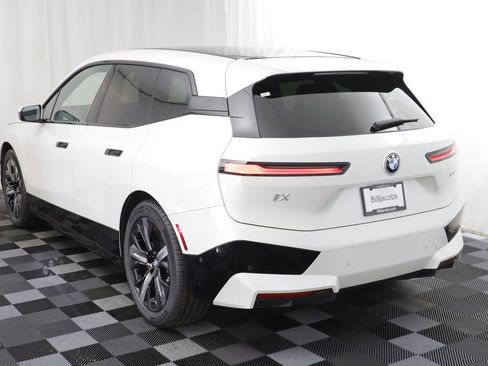 Certified 2023 BMW iX xDrive50 w/ Premium Package image 16